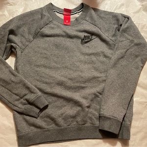 Nike small crew neck sweatshirt